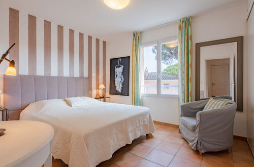Foto 13 - Casa con 3 camere da letto a Roquebrune-sur-Argens con piscina e giardino