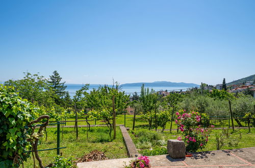 Photo 10 - 1 bedroom Apartment in Opatija with garden and terrace