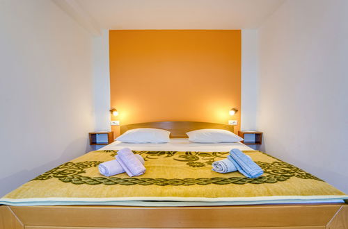Photo 16 - 1 bedroom Apartment in Opatija with garden and terrace