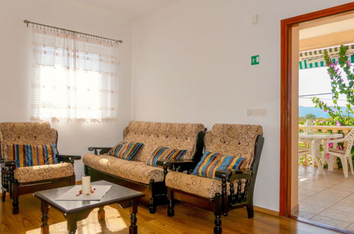 Photo 4 - 2 bedroom Apartment in Krk with terrace and sea view