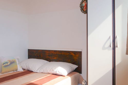 Foto 10 - Appartamento con 2 camere da letto a Krk con terrazza e vista mare
