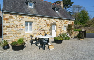 Photo 1 - Maison de 2 chambres à Crozon avec jardin et vues à la mer