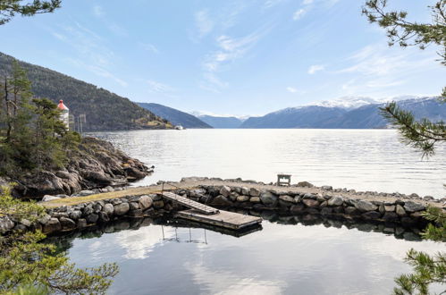 Foto 5 - Haus mit 2 Schlafzimmern in Balestrand mit garten