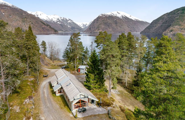 Casa de 3 quartos em Balestrand com jardim - Foto 1
