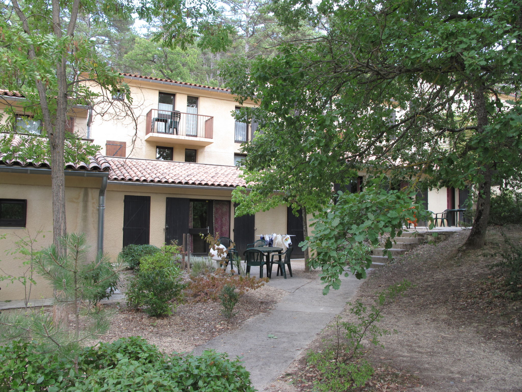 Foto 22 - Apartamento de 2 quartos em Gréoux-les-Bains com piscina e jardim