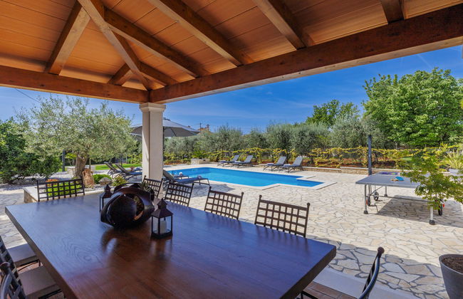 Casa de 6 quartos em Kaštelir-Labinci com piscina privada e jardim - Foto 8