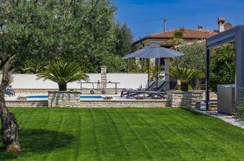 Foto 7 - Casa de 4 habitaciones en Kaštelir-Labinci con piscina privada y vistas al mar