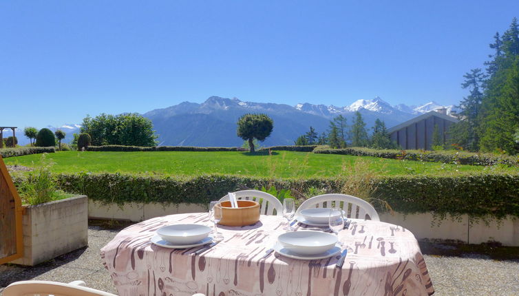 Foto 1 - Appartamento con 1 camera da letto a Crans-Montana con piscina e vista sulle montagne