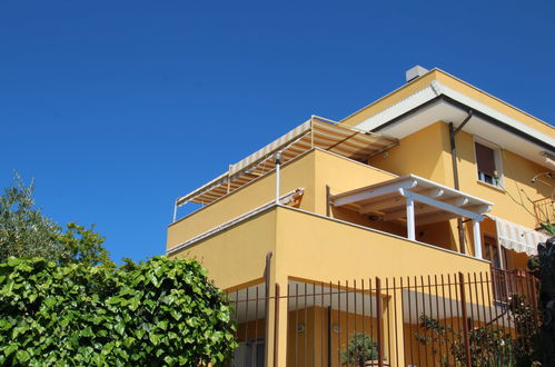 Foto 3 - Apartamento de 3 quartos em Moneglia com terraço