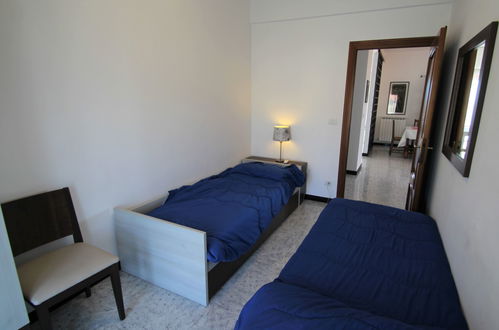 Foto 15 - Appartamento con 3 camere da letto a Moneglia con terrazza e vista mare