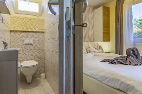 Foto 14 - Haus mit 2 Schlafzimmern in Medulin mit schwimmbad und garten