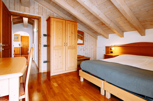 Foto 32 - Apartment mit 3 Schlafzimmern in Ronzone mit garten und blick auf die berge