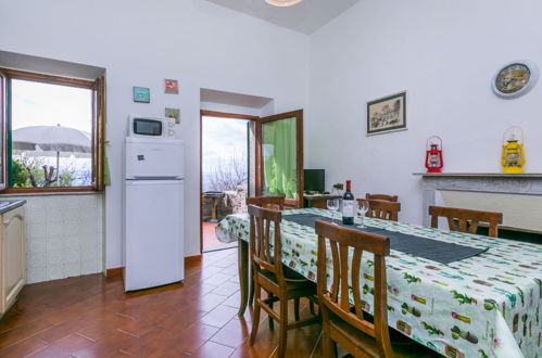 Foto 8 - Apartment mit 4 Schlafzimmern in Montecatini Val di Cecina mit terrasse