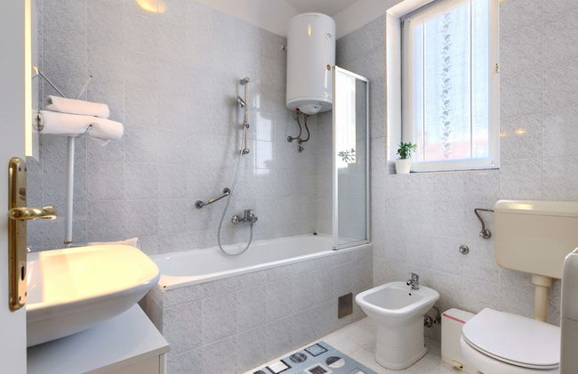 Casa de 5 quartos em Poreč com piscina privada e jardim - Foto 38