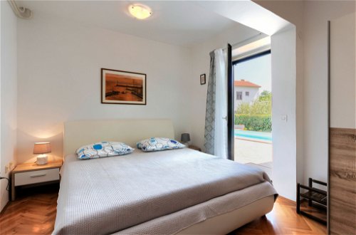 Photo 5 - 4 bedroom House in Poreč with private pool and sea view