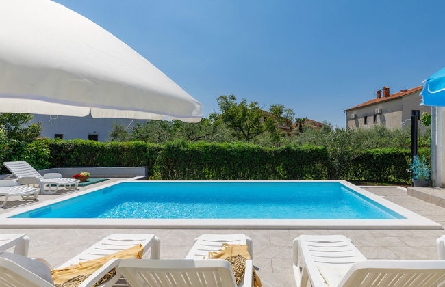 Casa de 5 quartos em Poreč com piscina privada e jardim - Foto 2