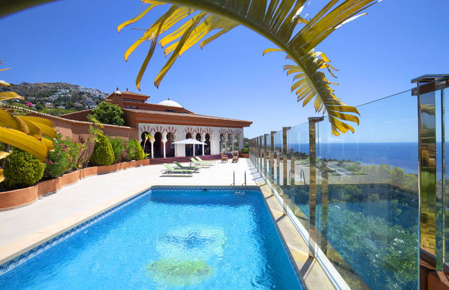 Casa de 5 quartos em Altea com piscina privada e terraço - Foto 1