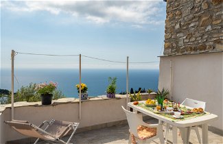 Foto 1 - Casa de 1 quarto em Cipressa com terraço e vistas do mar