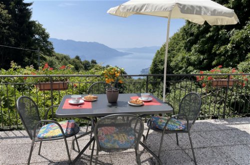Foto 3 - Casa de 2 habitaciones en Trarego Viggiona con terraza y vistas a la montaña