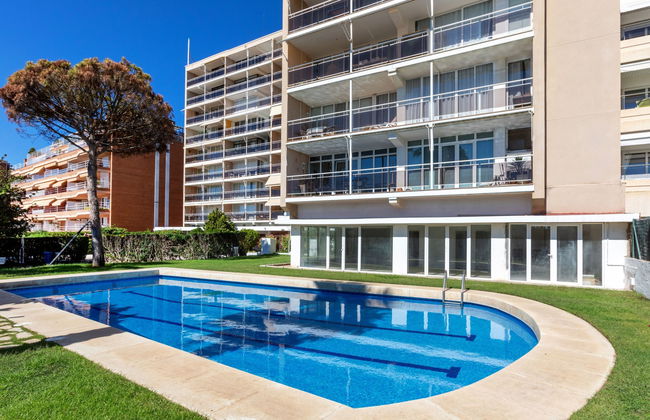 Apartamento de 4 quartos em Sant Vicenç de Montalt com piscina e jardim - Foto 1