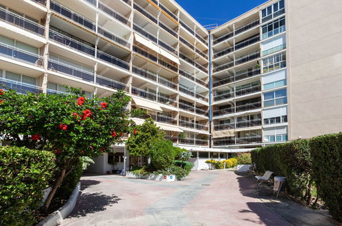 Photo 22 - 3 bedroom Apartment in Sant Vicenç de Montalt with swimming pool and sea view