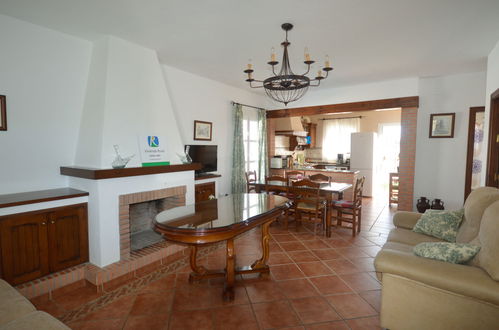 Photo 3 - 3 bedroom House in Conil de la Frontera with private pool and sea view