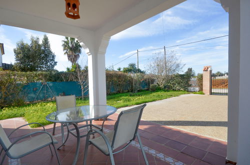 Foto 6 - Casa de 3 habitaciones en Conil de la Frontera con piscina privada y jardín