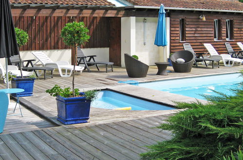 Foto 2 - Casa de 4 quartos em Saint-Vincent-de-Paul com piscina privada e terraço