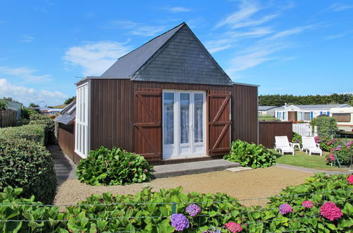 Photo 1 - Maison de 2 chambres à Cléder avec jardin et vues à la mer