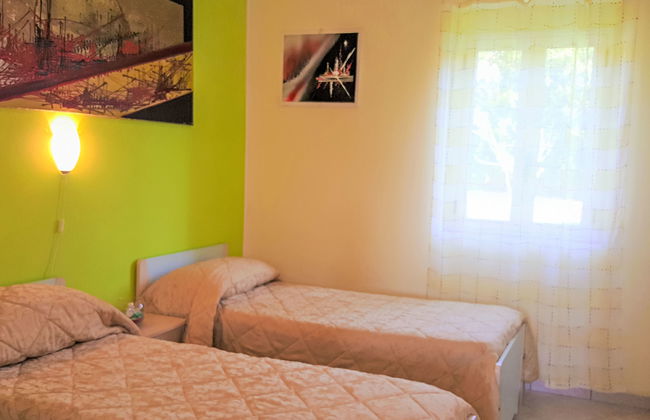 Apartamento de 3 quartos em Ricadi com piscina e jardim - Foto 7