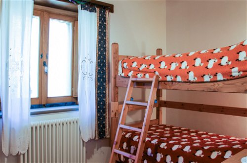 Foto 17 - Haus mit 3 Schlafzimmern in Casteldelci mit garten