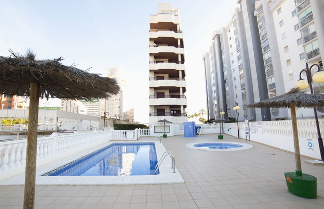 Appartamento con 3 camere da letto a Calp con piscina e giardino - Foto 8