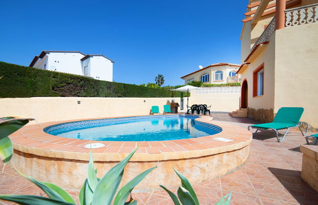 Casa de 5 quartos em Calp com piscina privada e jardim - Foto 21
