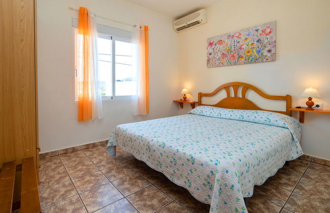 Casa de 5 quartos em Calp com piscina privada e jardim - Foto 8