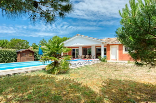 Photo 1 - Maison de 3 chambres à Vendays-Montalivet avec piscine privée et vues à la mer