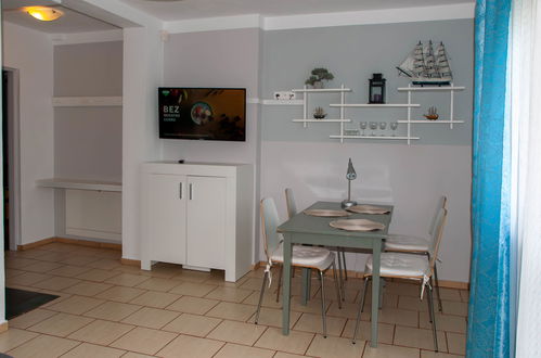 Foto 3 - Apartamento de 1 quarto em Mielno com jardim e terraço