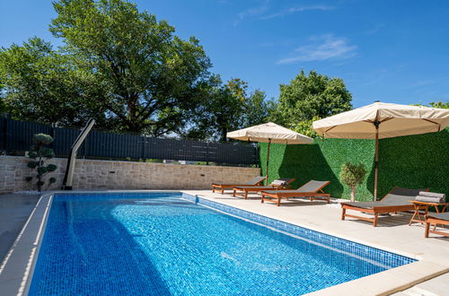 Photo 36 - 4 bedroom House in Malinska-Dubašnica with private pool and garden