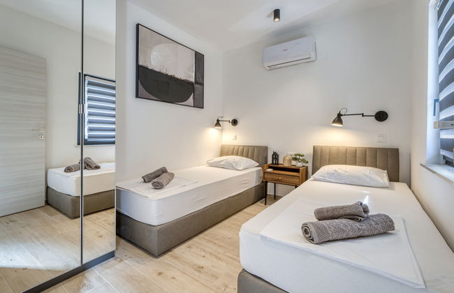 Casa de 5 quartos em Malinska-Dubašnica com piscina privada e jardim - Foto 26