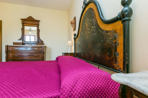 Foto 39 - Haus mit 5 Schlafzimmern in Volterra mit privater pool und garten