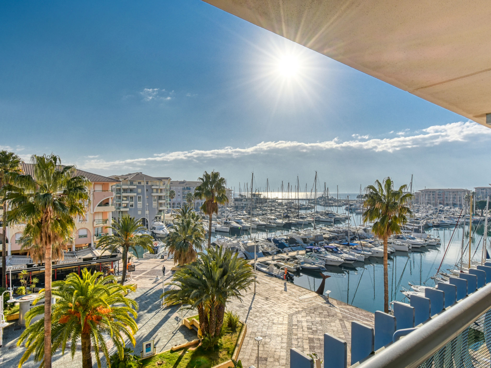 Photo 24 - Appartement de 2 chambres à Fréjus avec terrasse et vues à la mer