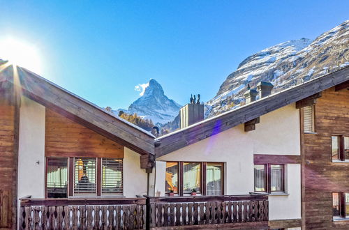 Foto 61 - Appartamento con 6 camere da letto a Zermatt con sauna e vasca idromassaggio