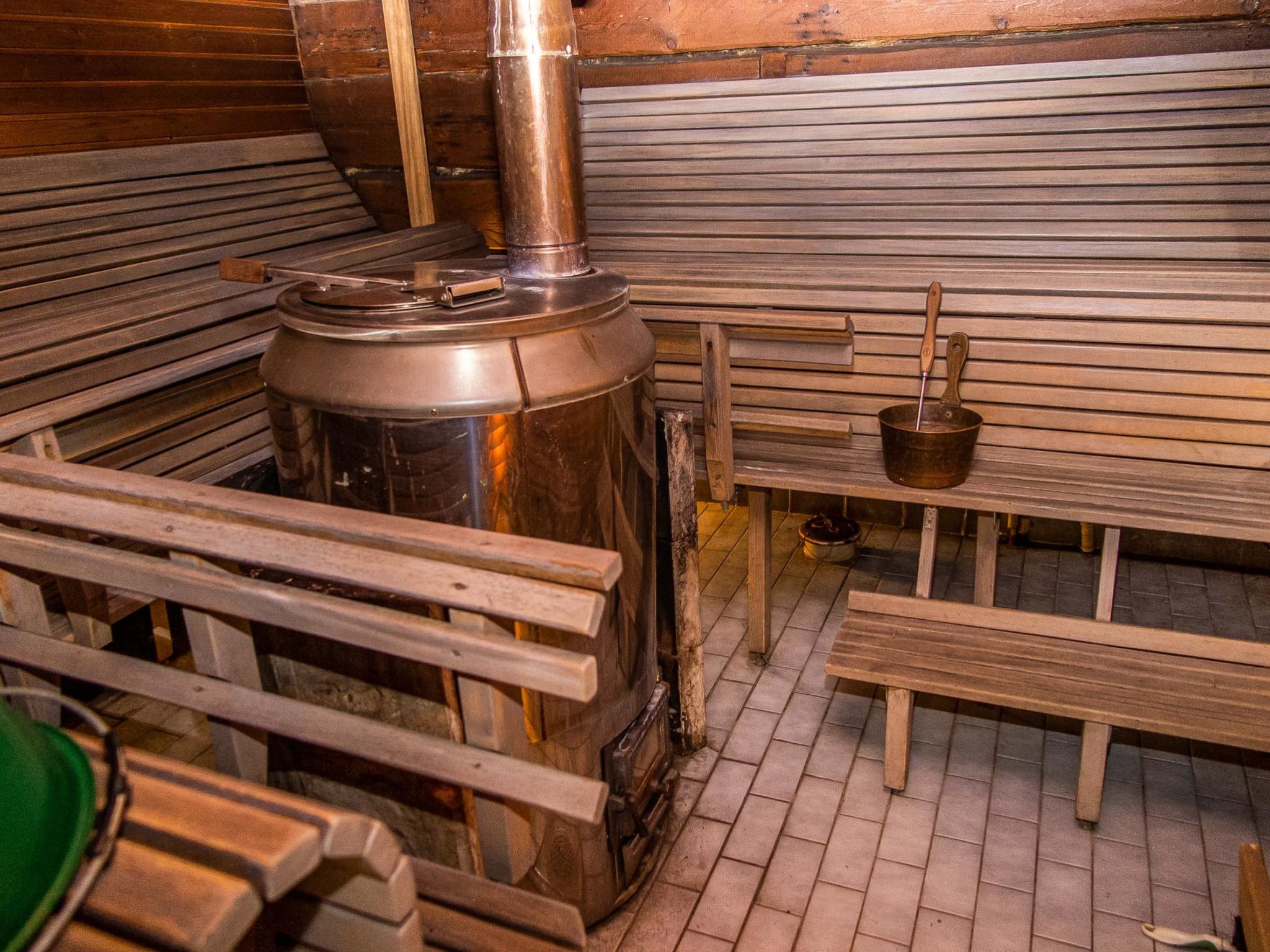 Foto 18 - Casa de 1 habitación en Kuopio con sauna y bañera de hidromasaje