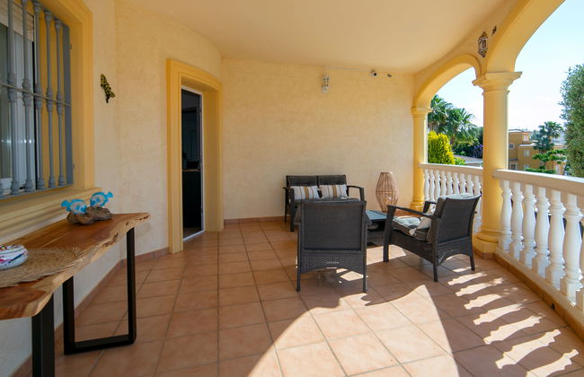 Casa de 4 quartos em Calp com piscina privada e jardim - Foto 35