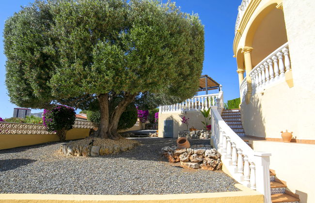 Casa de 4 quartos em Calp com piscina privada e jardim - Foto 33