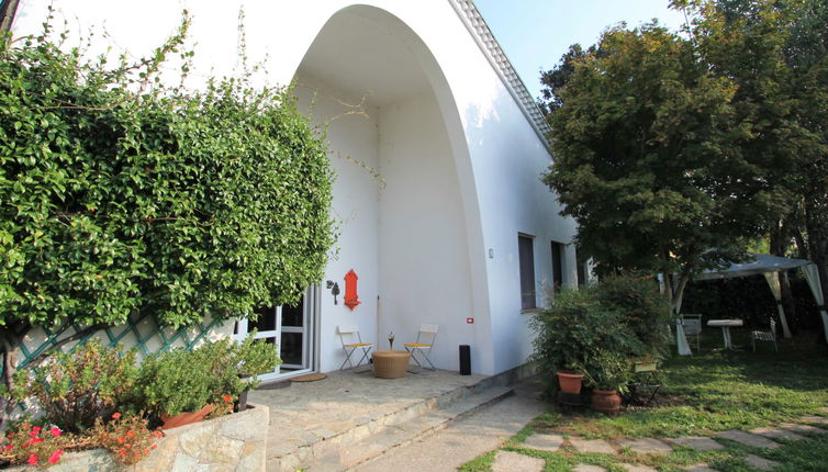 Photo 1 - Maison de 2 chambres à Sesto Calende avec jardin et vues sur la montagne