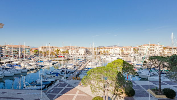 2 bedroom Apartment in Fréjus with swimming pool and terrace - Photo 4