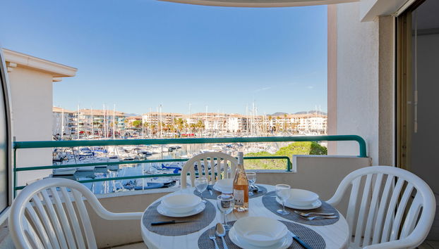 2 bedroom Apartment in Fréjus with swimming pool and terrace - Photo 3