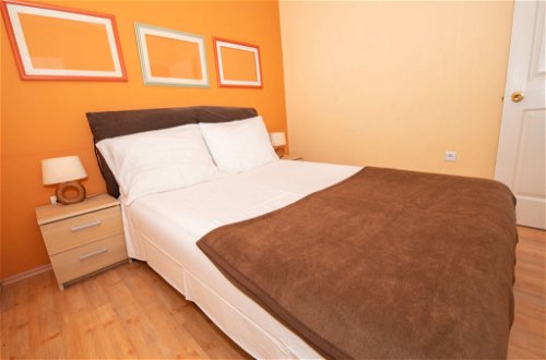 Foto 4 - Appartamento con 1 camera da letto a Makarska con vista mare