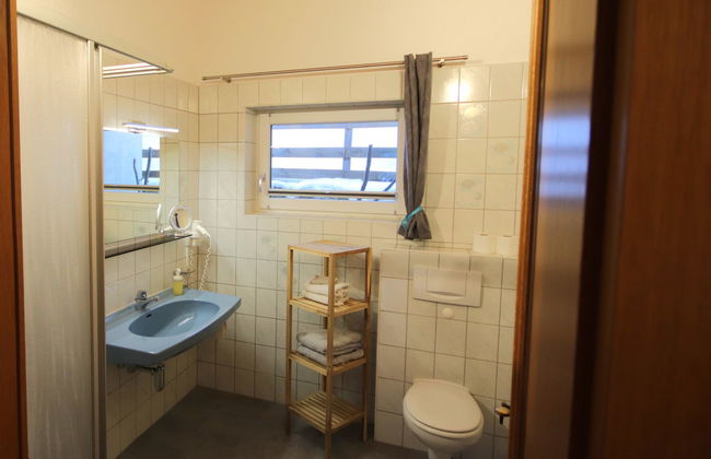Appartement de 2 chambres à Spiss avec jardin - Photo 17