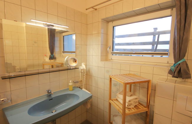 Appartement de 2 chambres à Spiss avec jardin - Photo 19
